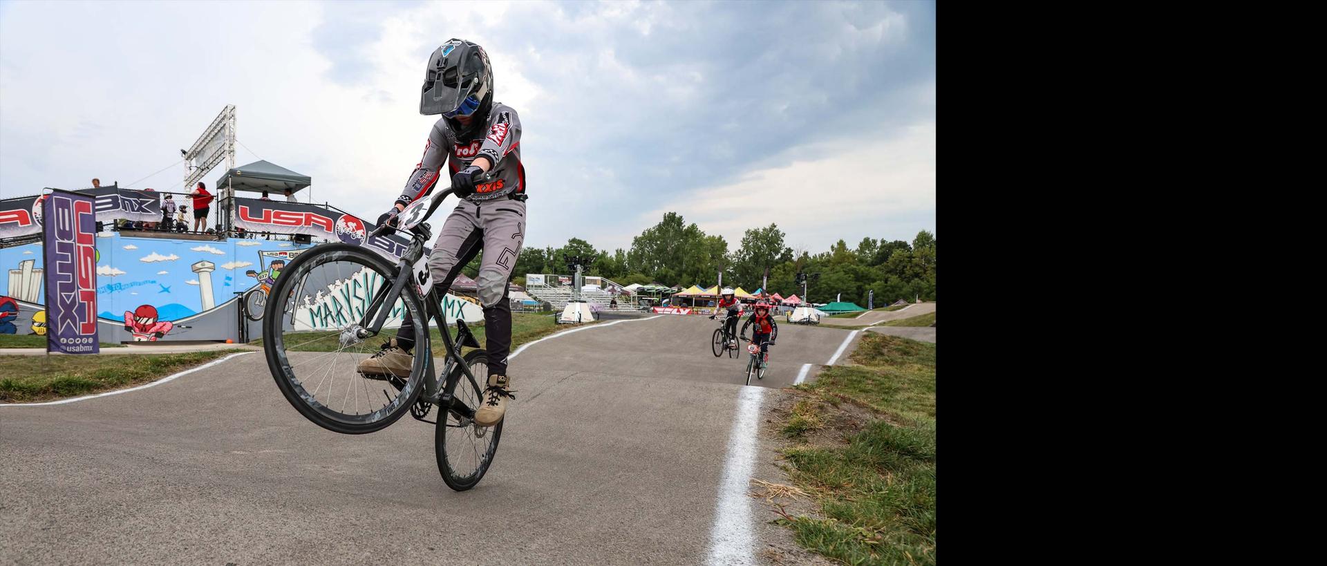 GET RACE
READY
